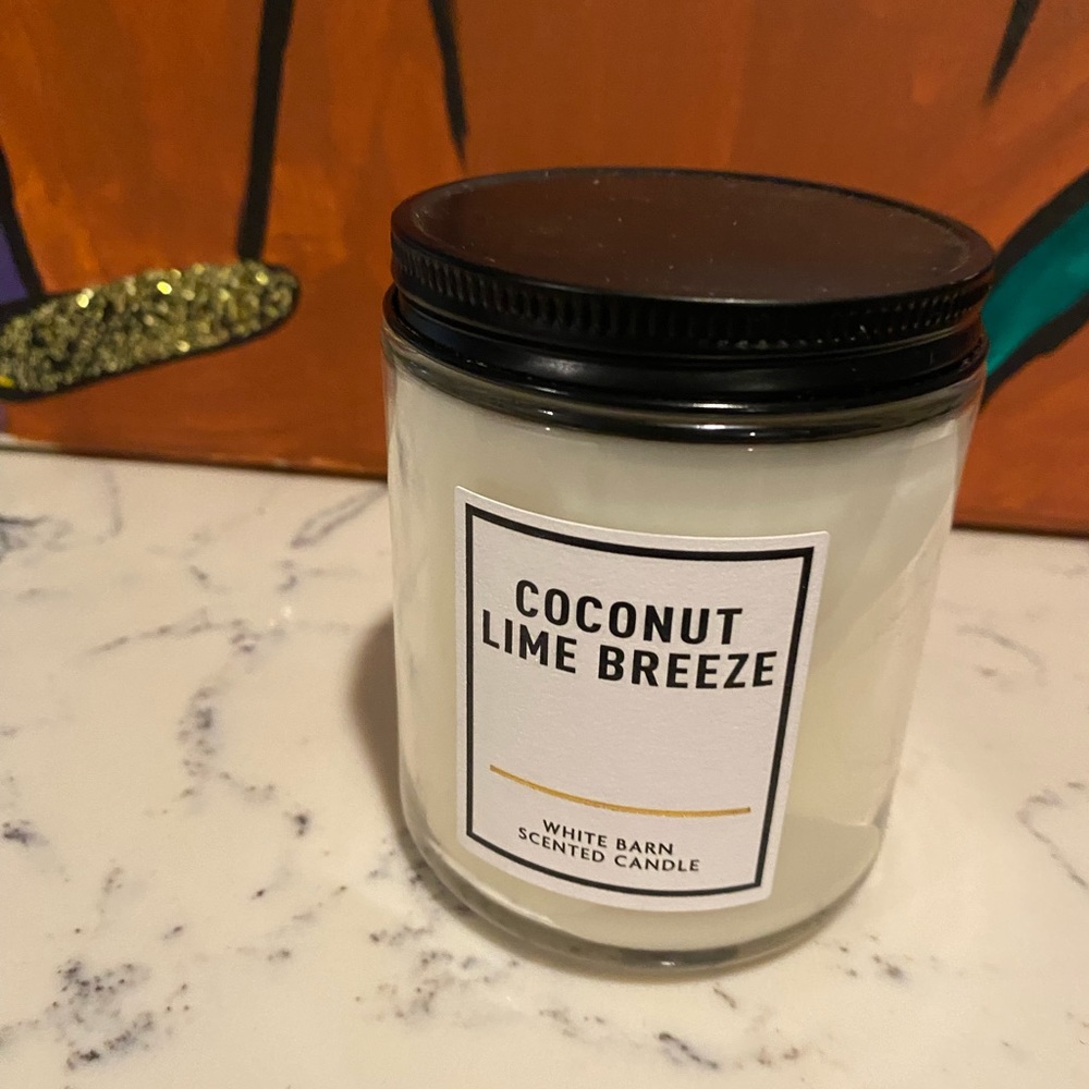 NWT Bath and Body Works Lime Coconut Single-wick